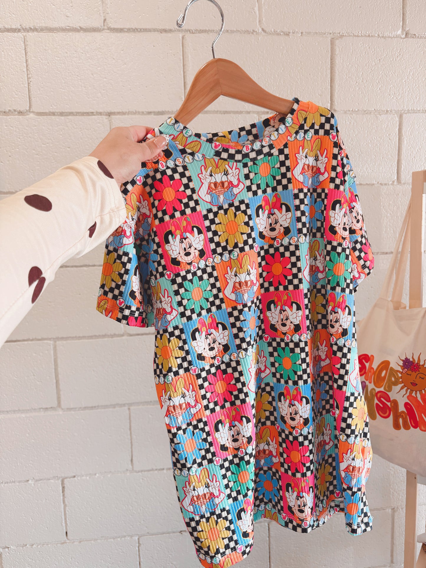 BESTIES OVERSIZED T-SHIRT DRESS