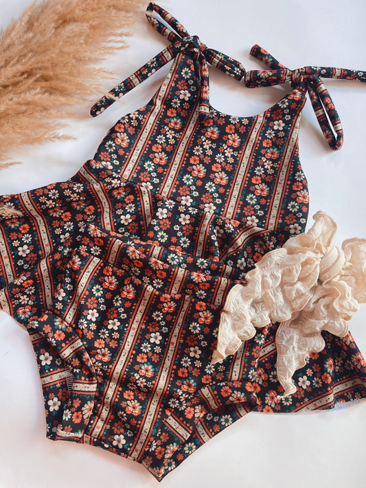 LADY IN BLOOM EMMA TOP + BUMMIES SET