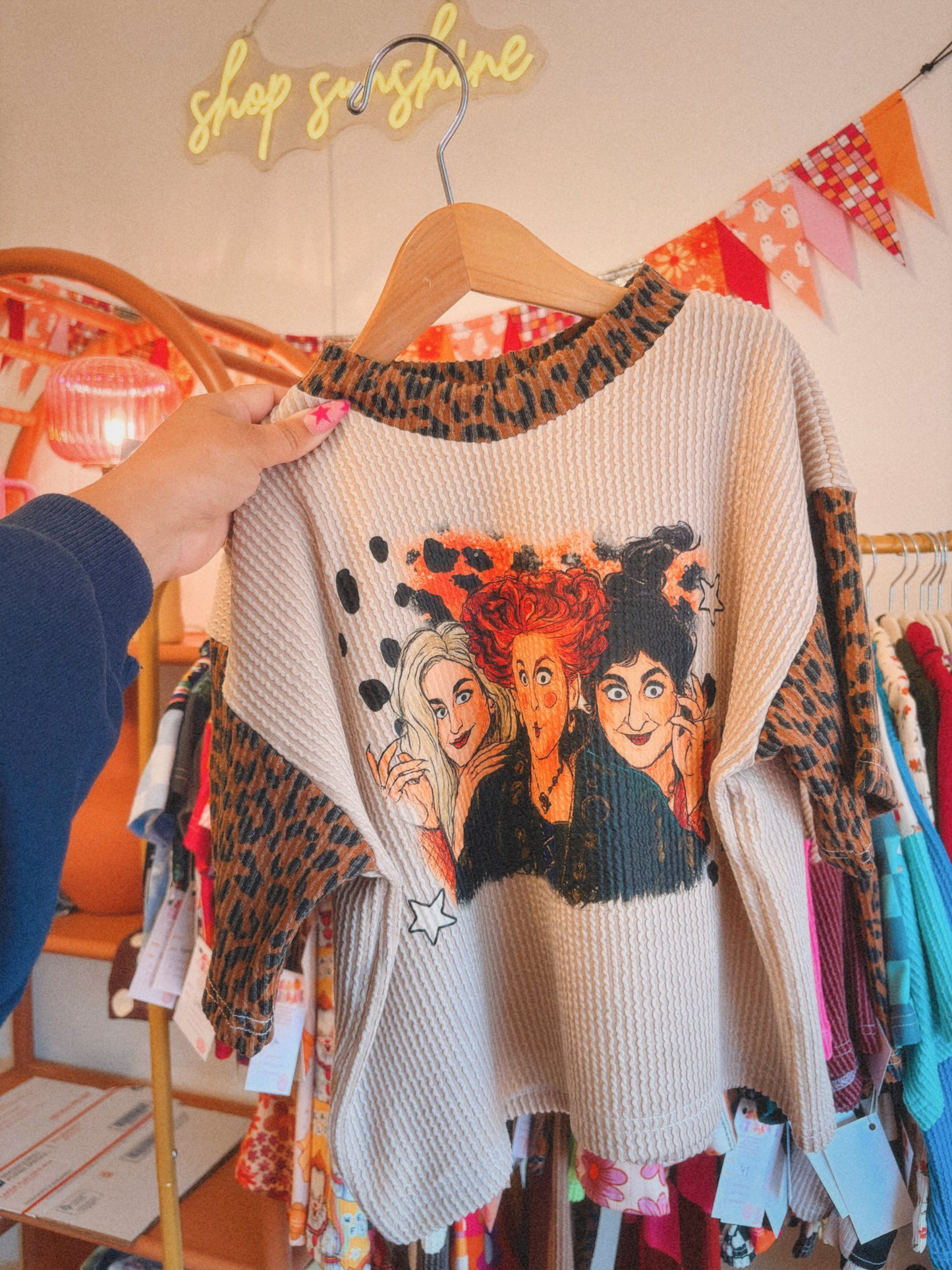 SISTERS BOXY TEE