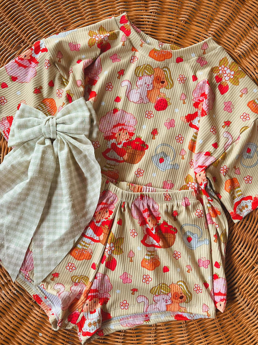 STRAWBERRY BOXY + SHORTS
