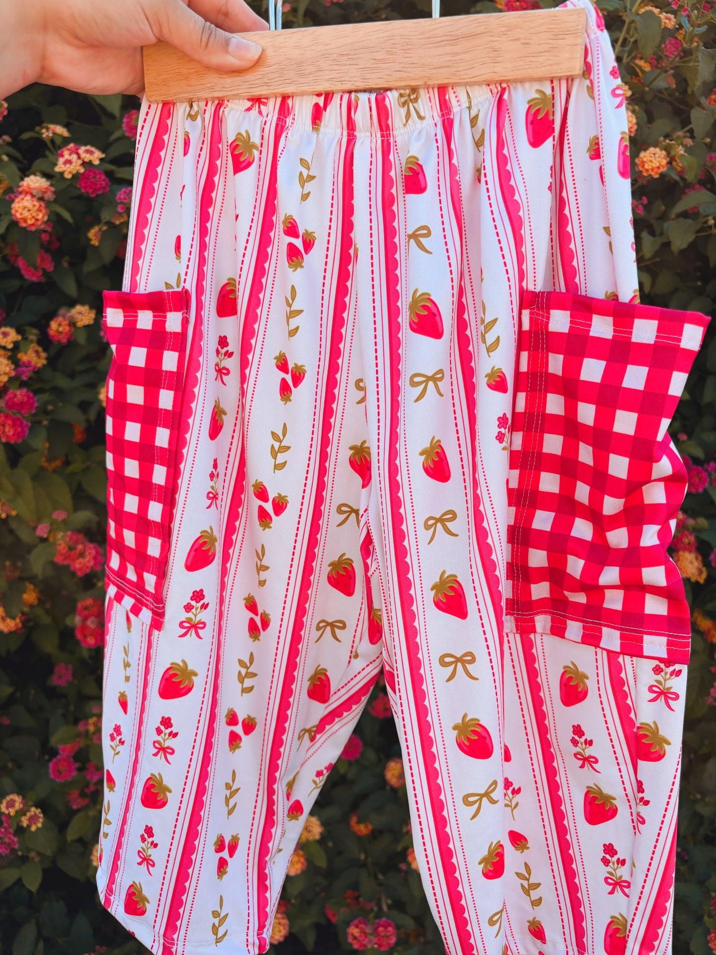 STRAWBERRY GIRL BARRELS