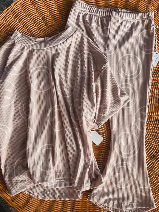 STONE SMILEY BOXY + FLARES SET